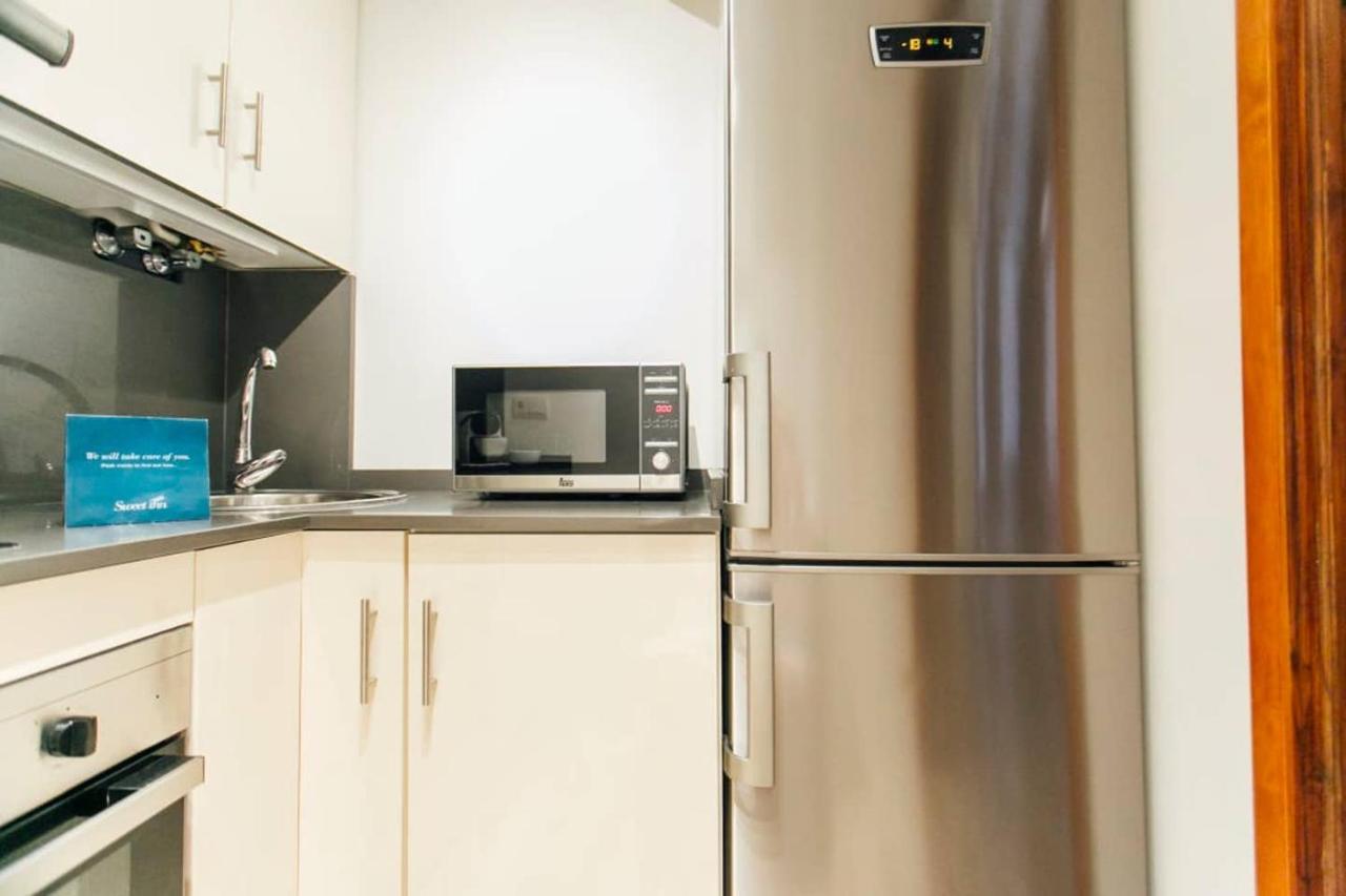 New With Height- 2Bd 1Bth- Pajaritos Sevilha Exterior foto