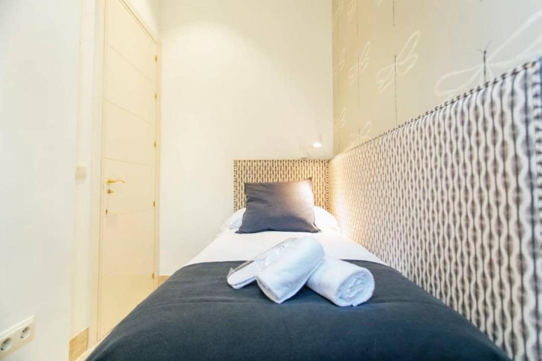 New With Height- 2Bd 1Bth- Pajaritos Sevilha Exterior foto